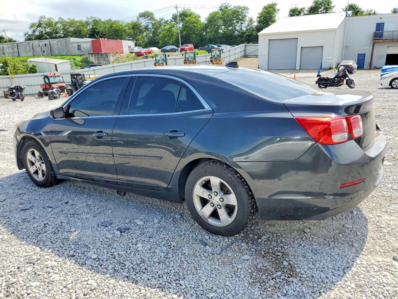 2014 Chevrolet Malibu Ls - Фото 2