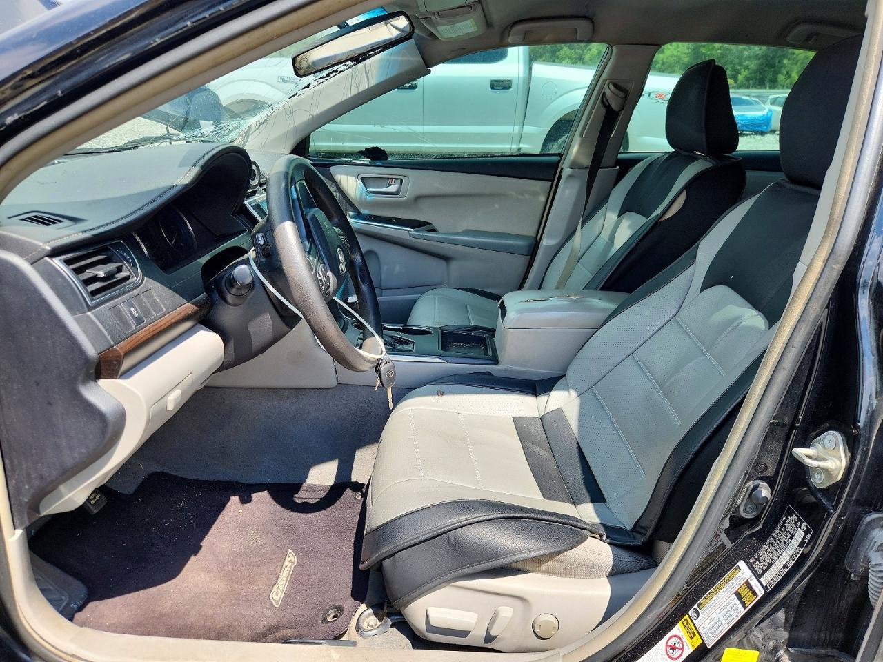 2016 Toyota Camry Le - Image 7