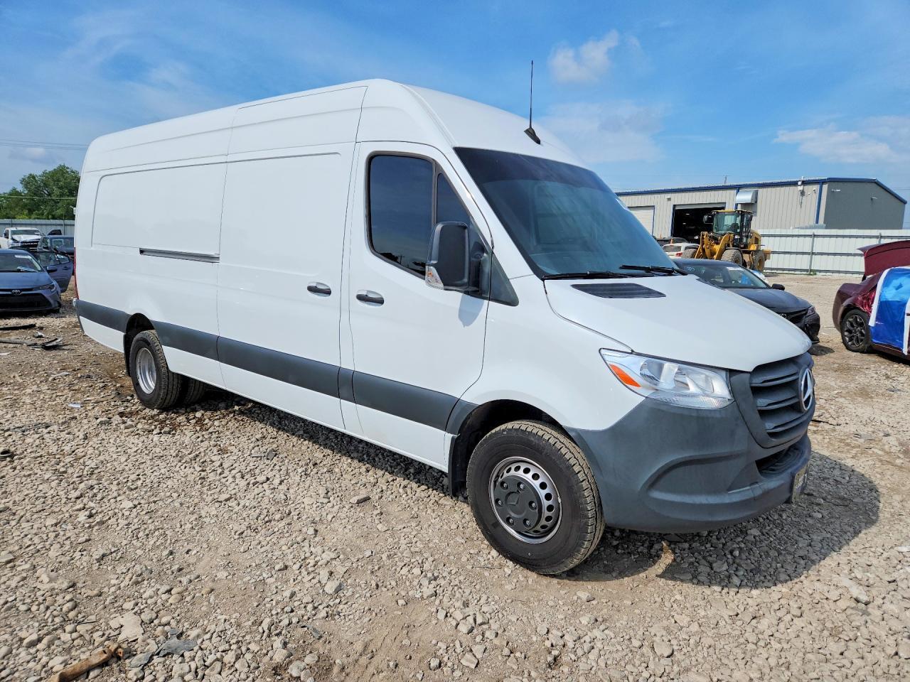 2024 Mercedes-Benz Sprinter 3500 - Image 4