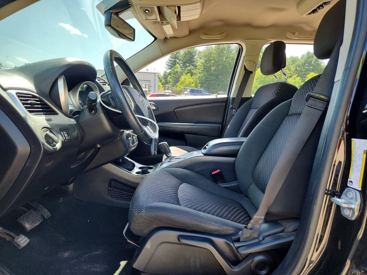 2017 Dodge Journey Crossroad - Image 7