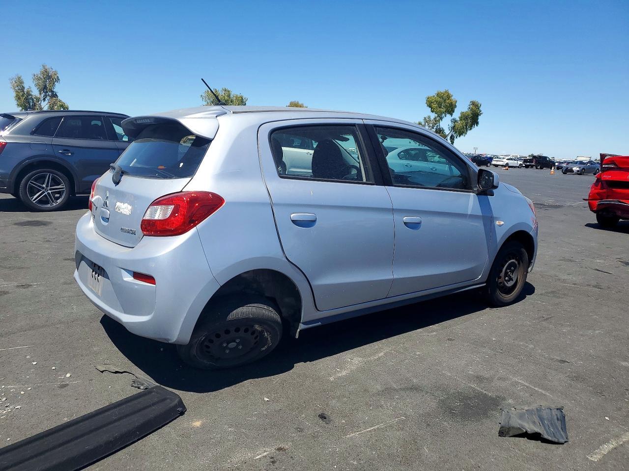 2018 Mitsubishi Mirage Es - Image 3
