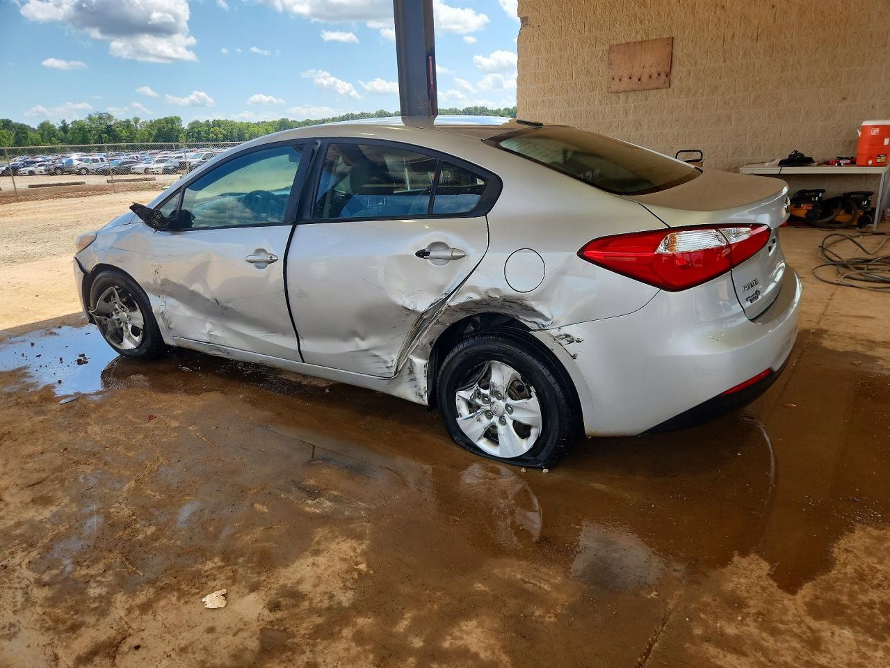 2015 Kia Forte Lx - Image 2