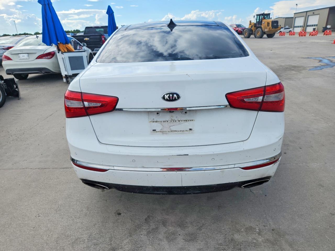 2015 Kia Cadenza Premium - Image 6