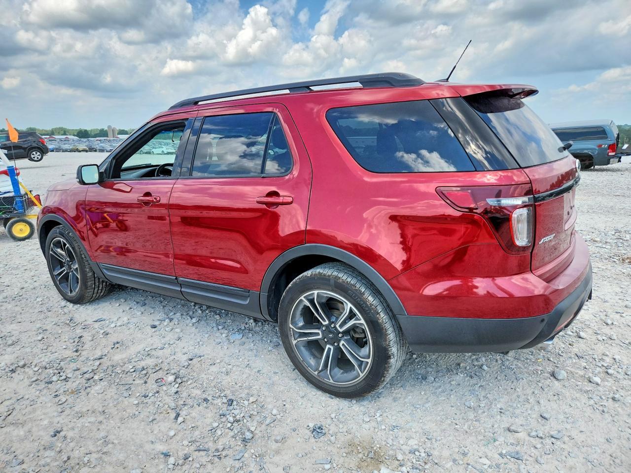2015 Ford Explorer Sport - Фото 2