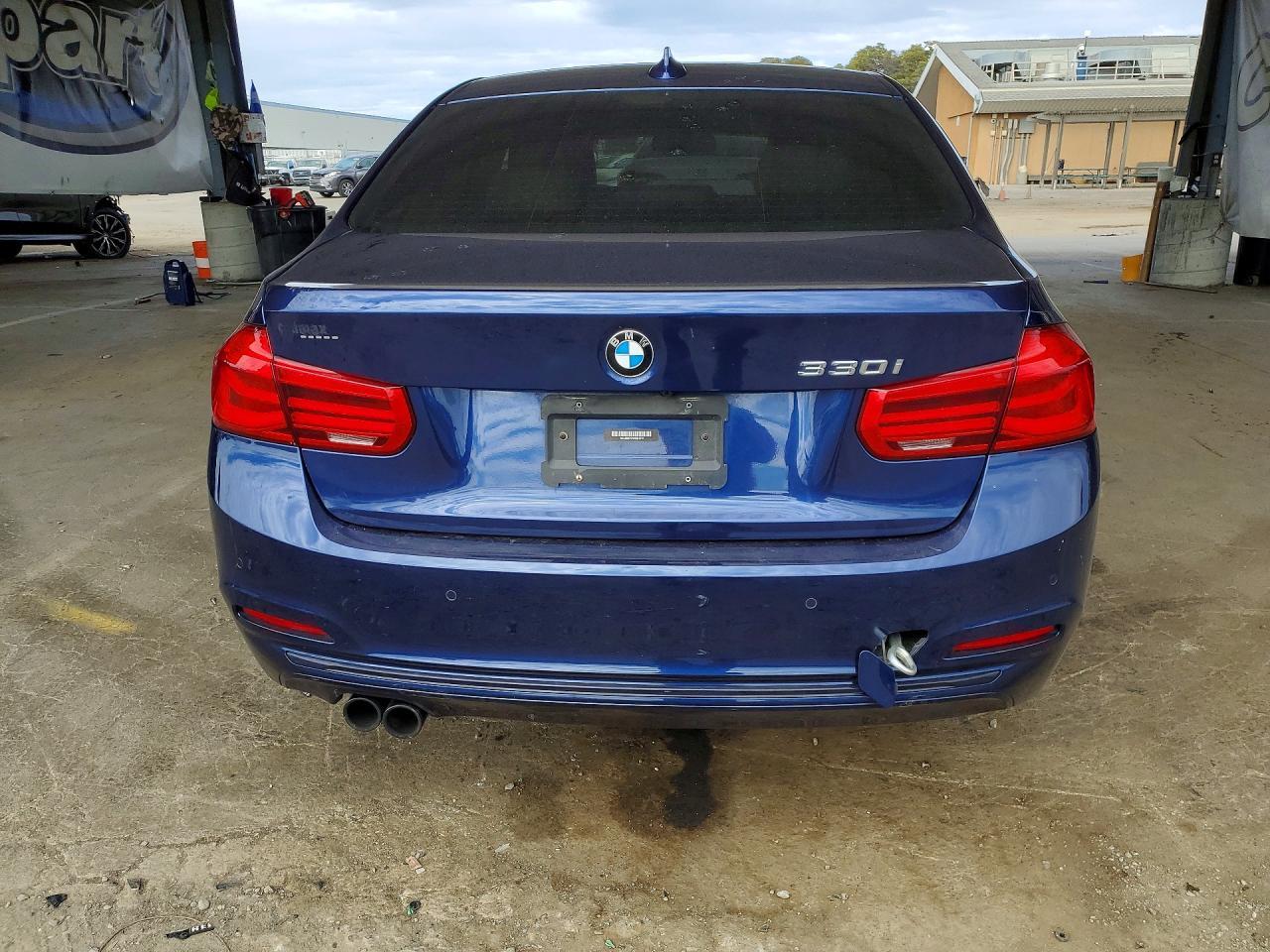 2017 BMW 330 I - Image 6