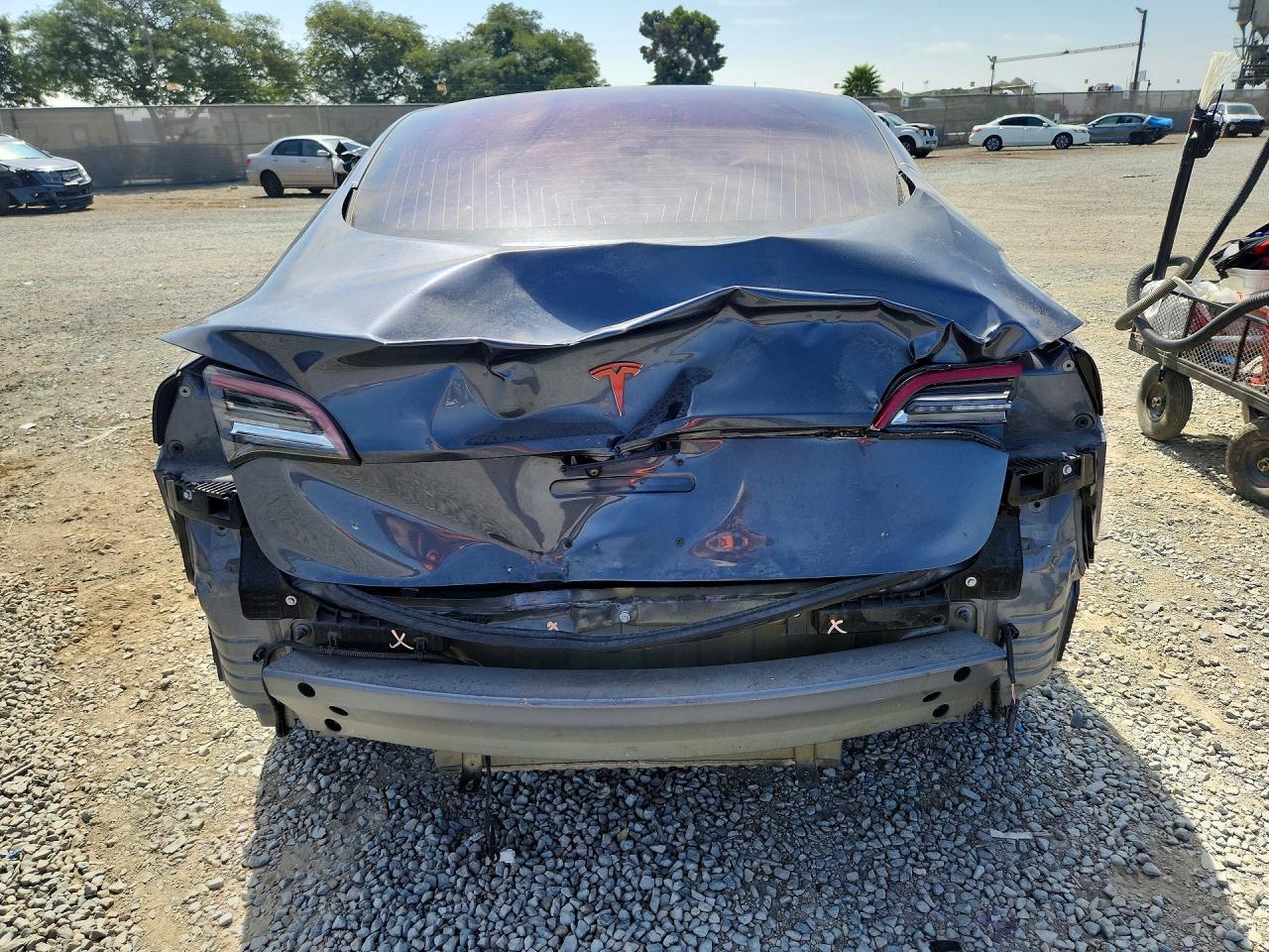 2018 Tesla Model 3 - Image 6