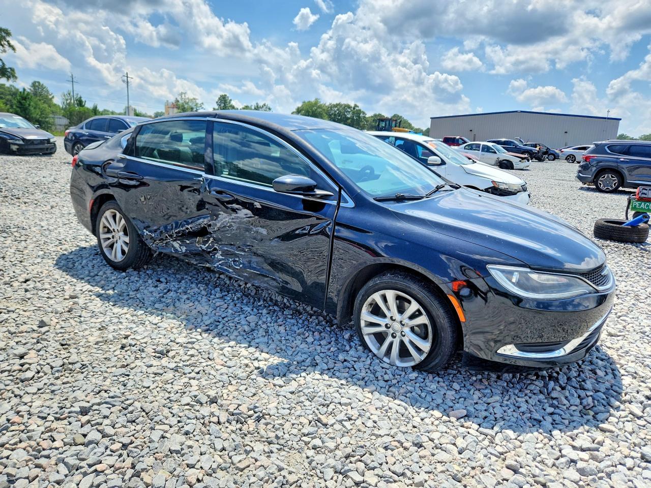 2016 Chrysler 200 Limited - Фото 4