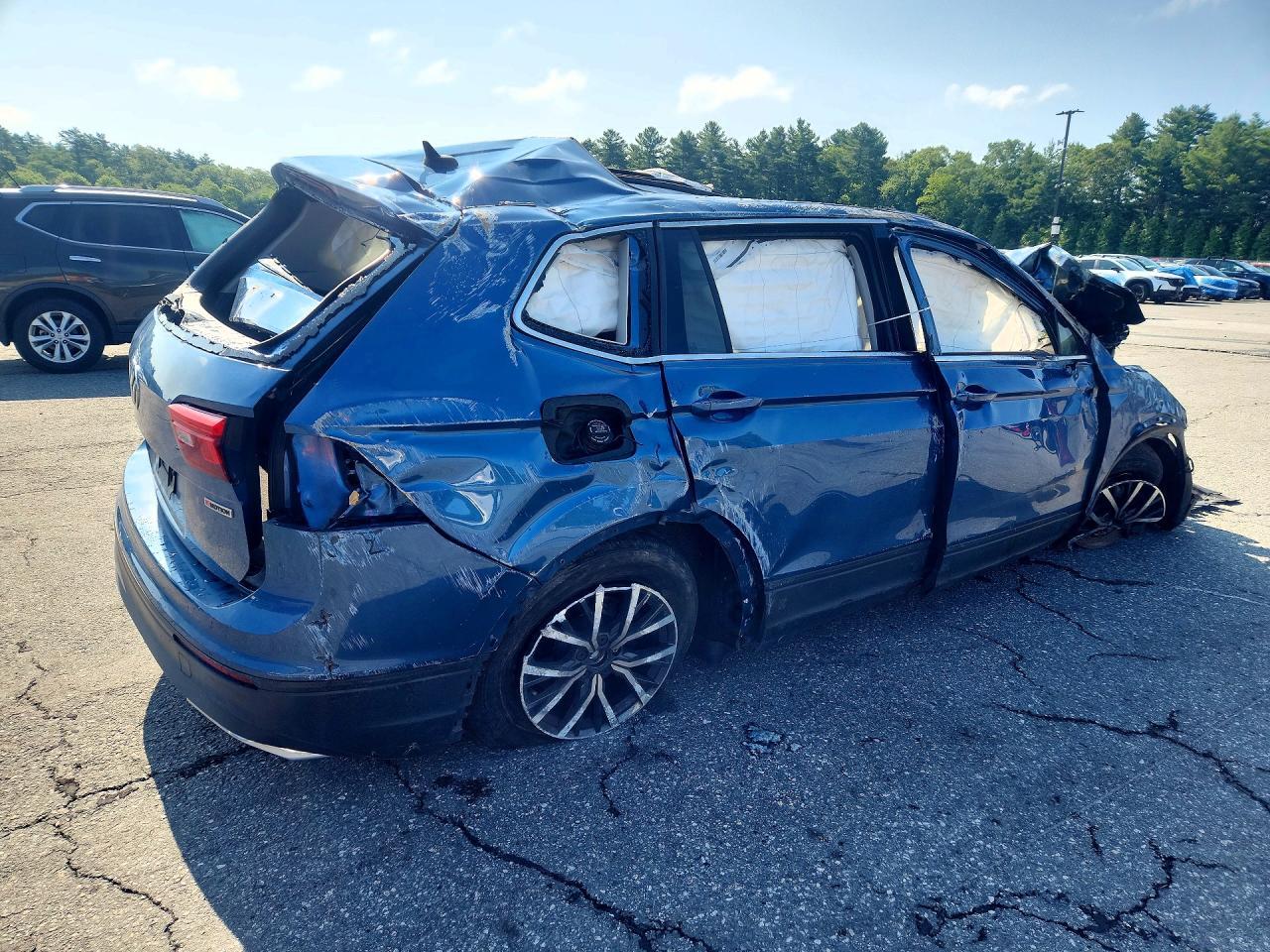 2019 Volkswagen Tiguan Se - Image 3