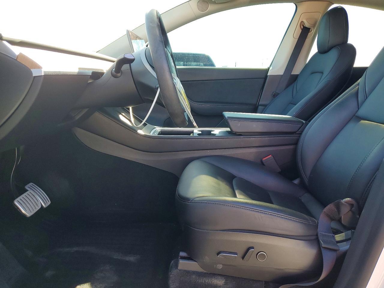 2022 Tesla Model Y - Image 7