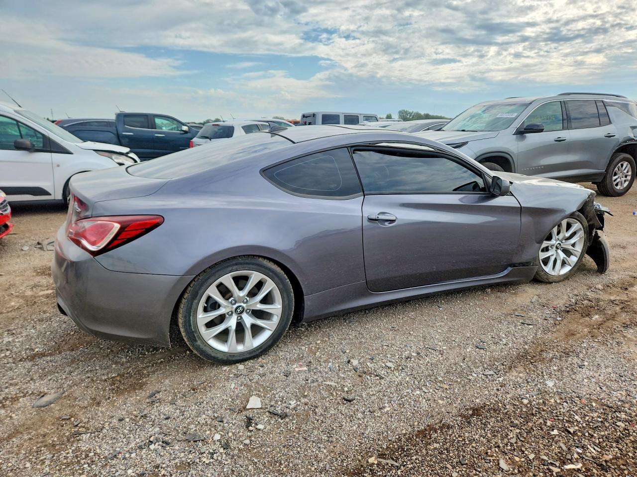 2013 Hyundai Genesis Coupe 2.0T Premium - Фото 3