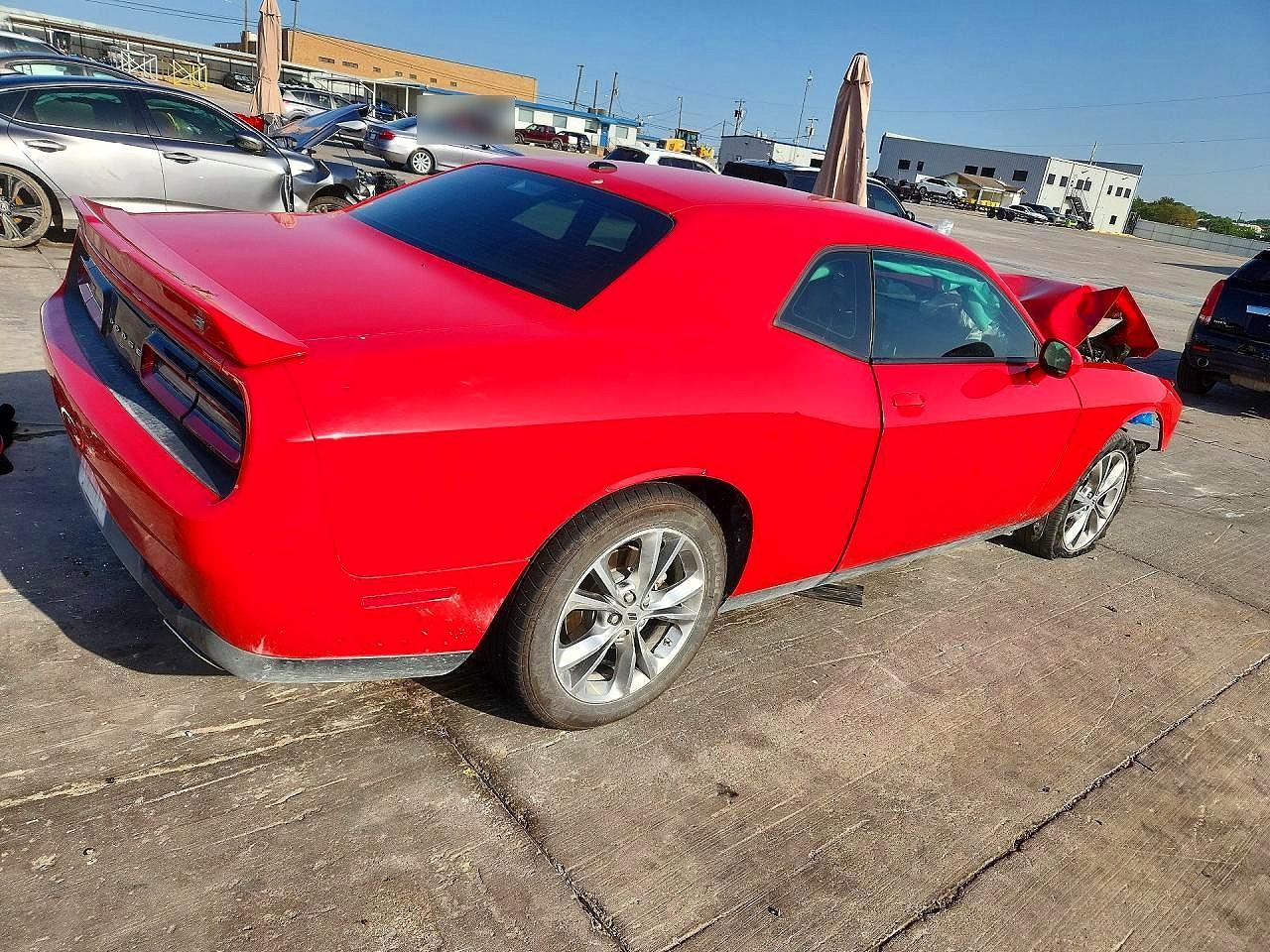 2023 Dodge Challenger Sxt - Image 3