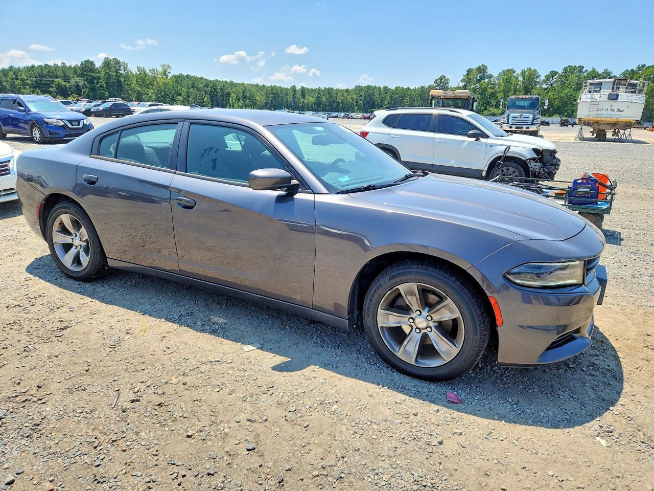 2016 Dodge Charger Sxt - Фото 4