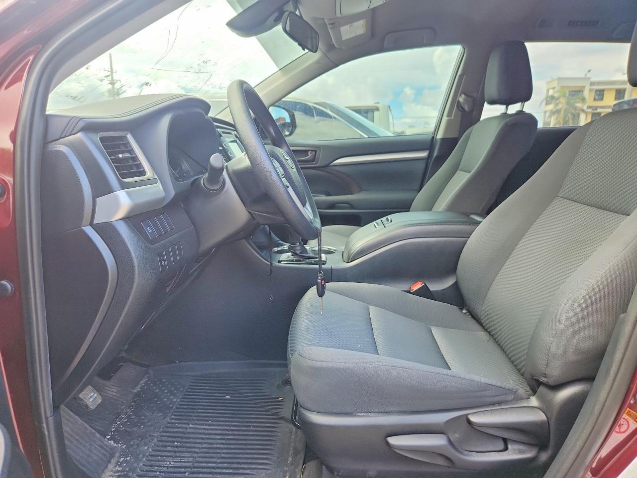 2019 Toyota Highlander Le - Image 7