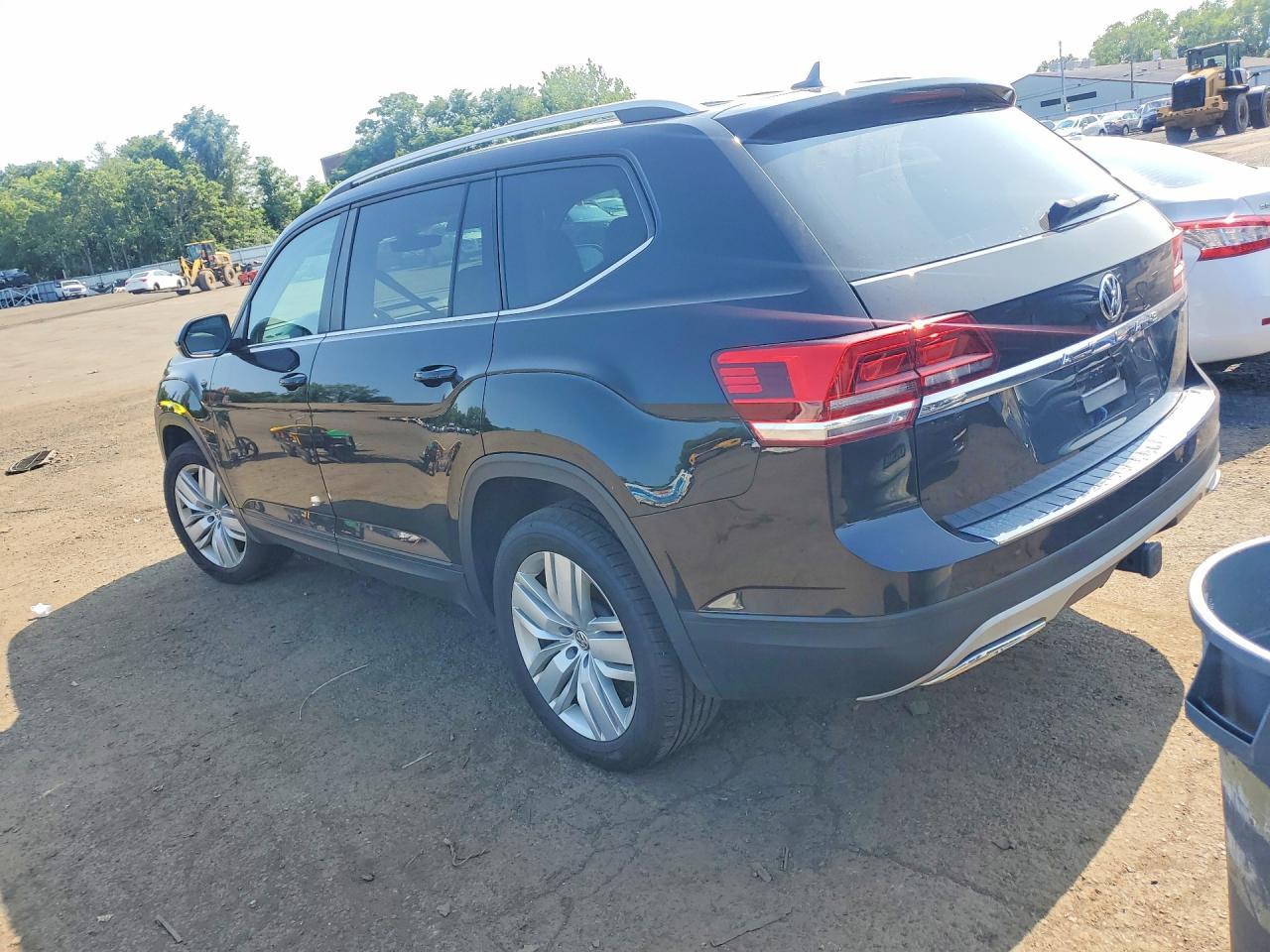 2019 Volkswagen Atlas Se - Фото 2
