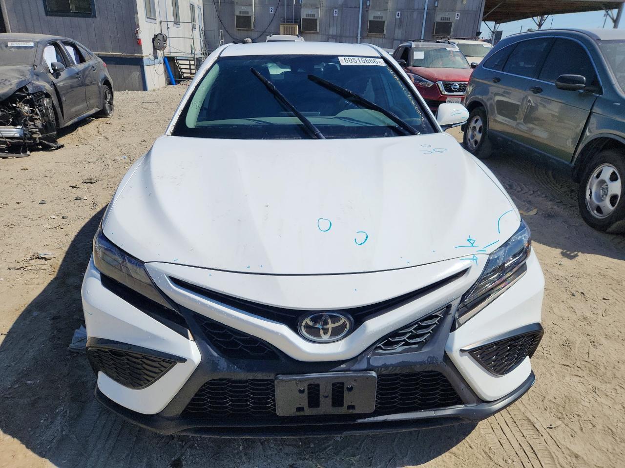 2023 Toyota Camry Se - Фото 5