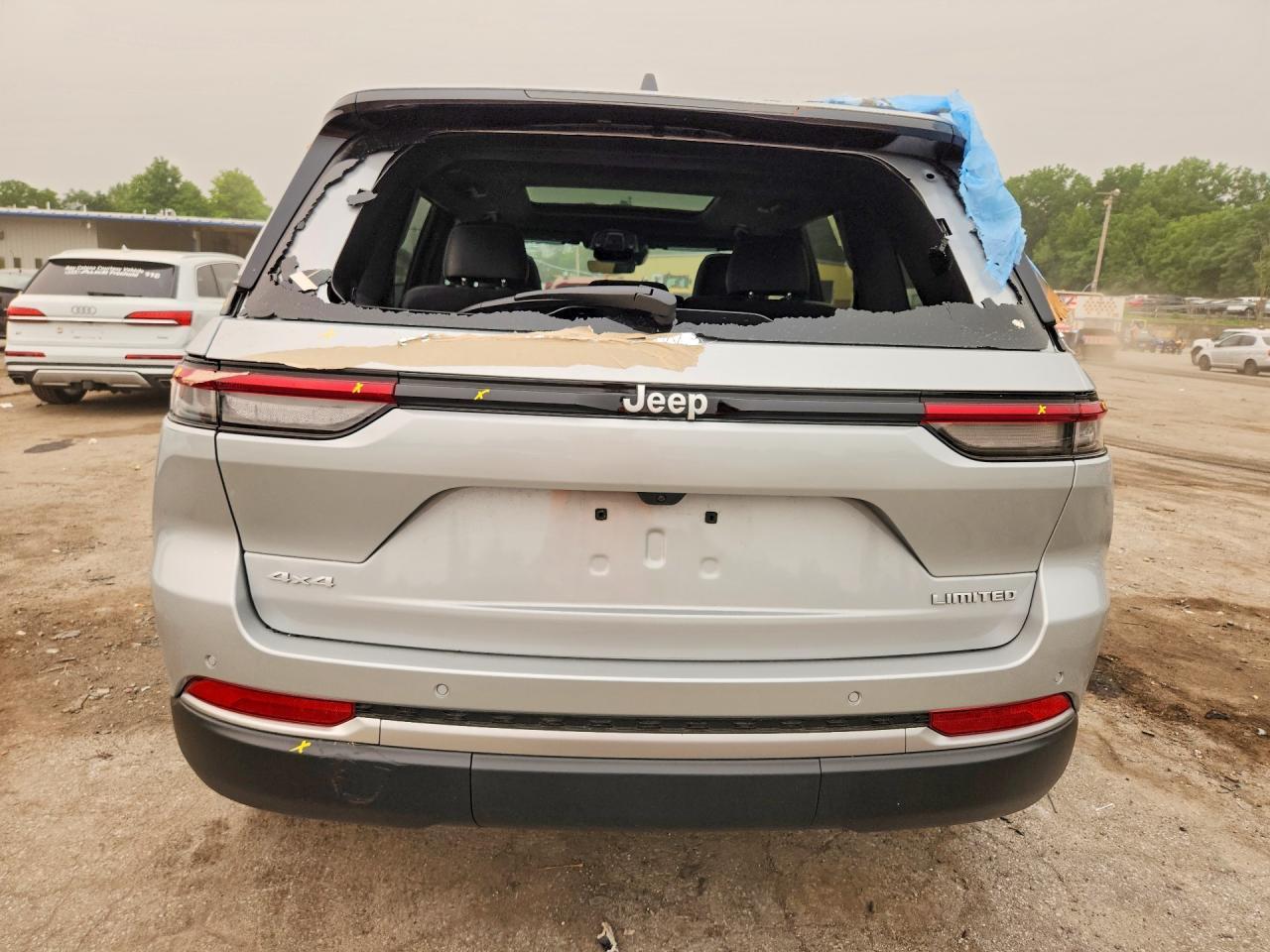 2026 Jeep Grand Cherokee Limited - Image 6