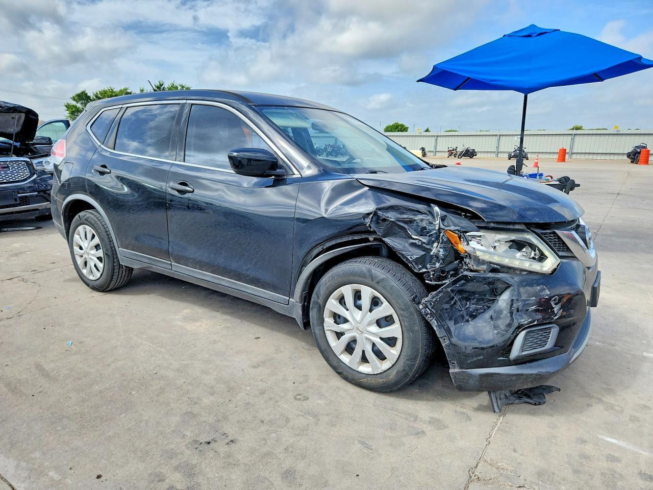 2016 Nissan Rogue S - Image 4