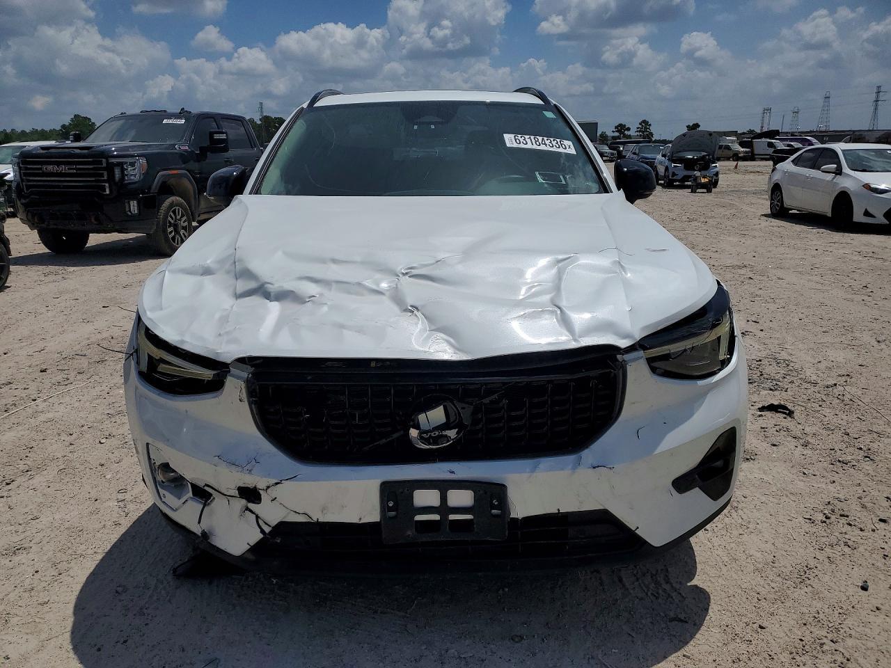 2023 Volvo Xc40 Ultimate - Фото 5