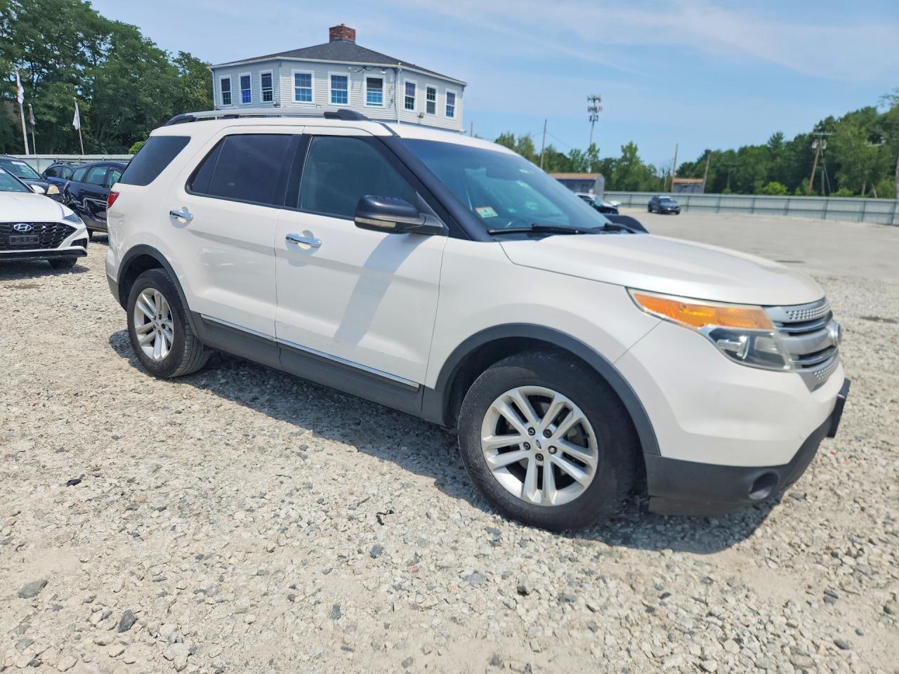 2012 Ford Explorer Xlt - Image 4