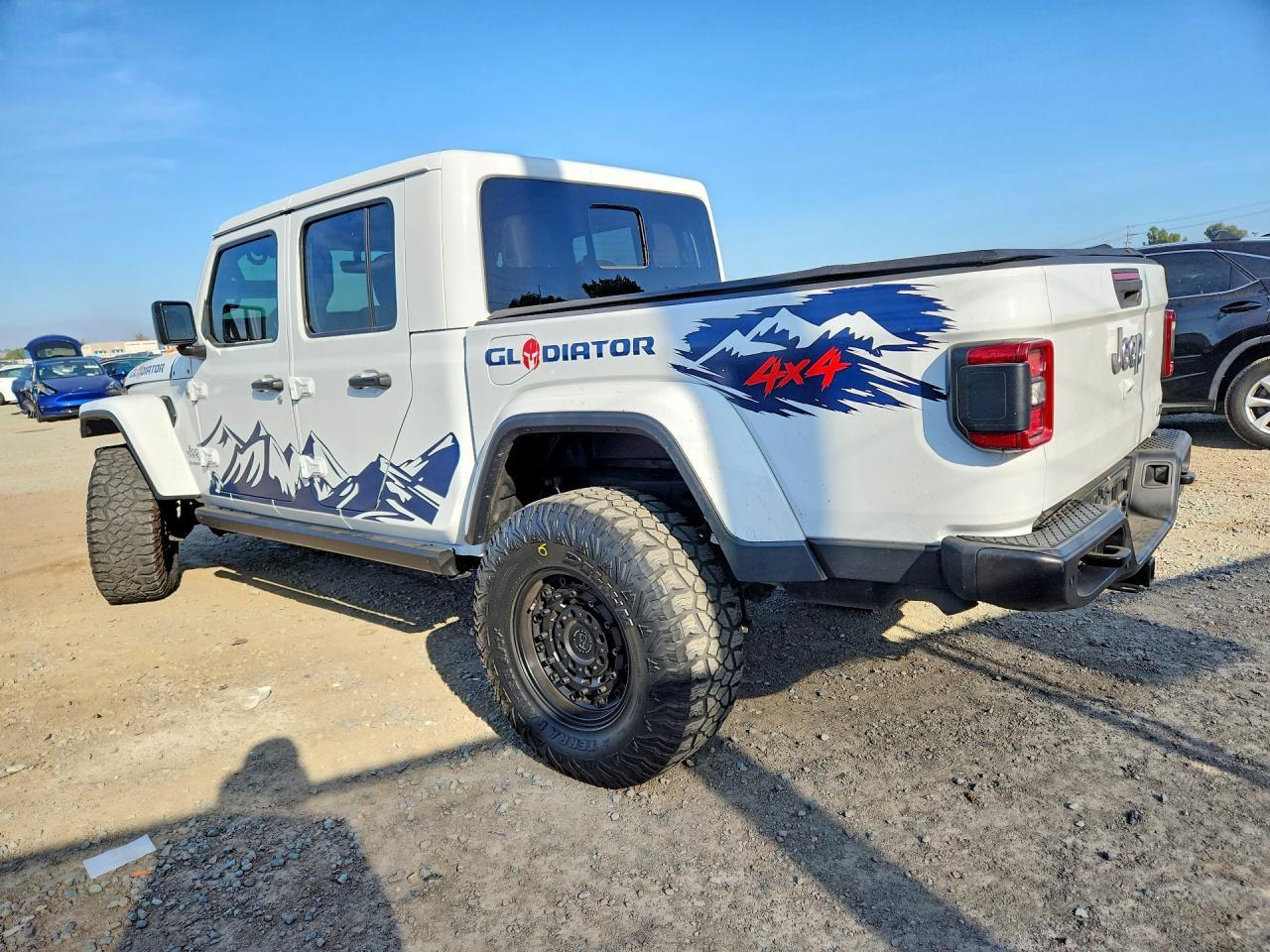 2020 Jeep Gladiator Overland - Image 2