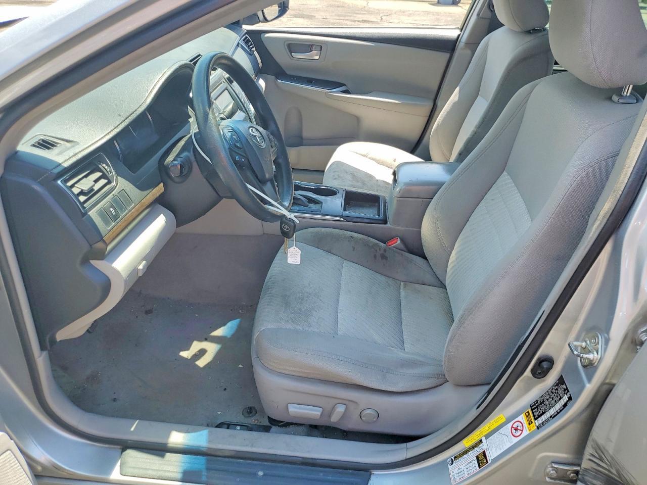 2016 Toyota Camry Le - Фото 7
