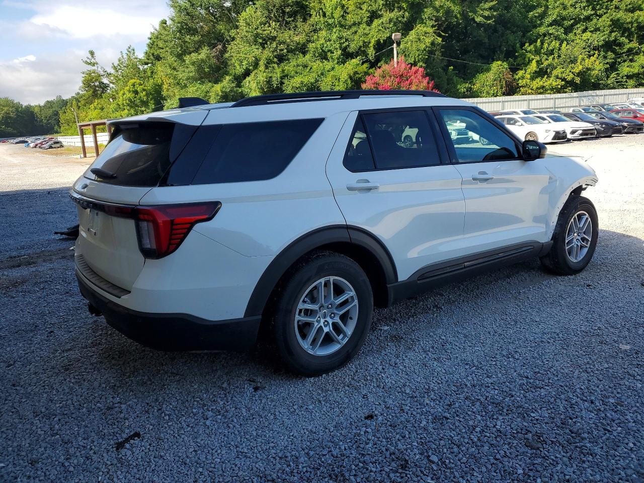 2026 Ford Explorer Active - Фото 3