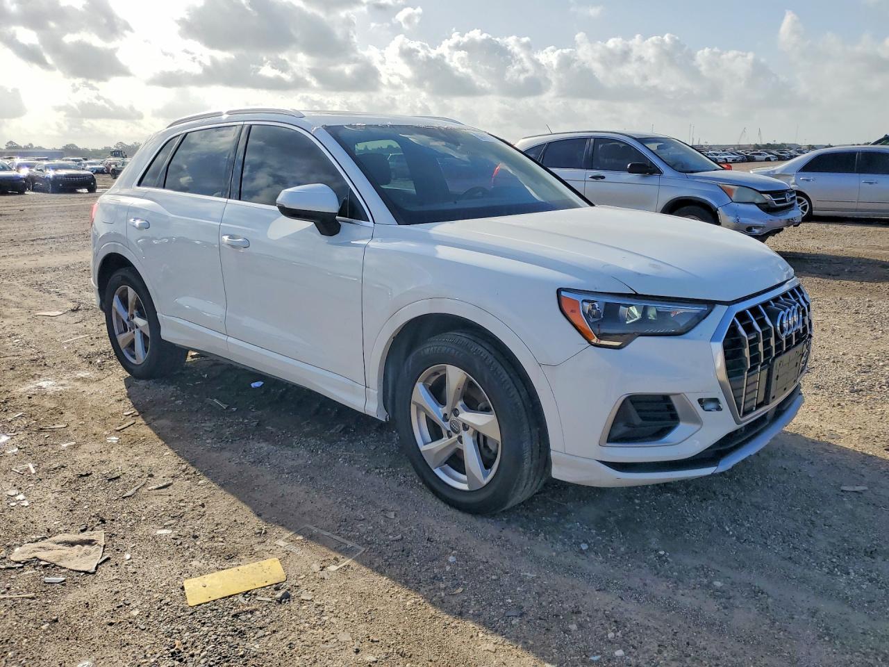 2020 Audi Q3 - Image 4