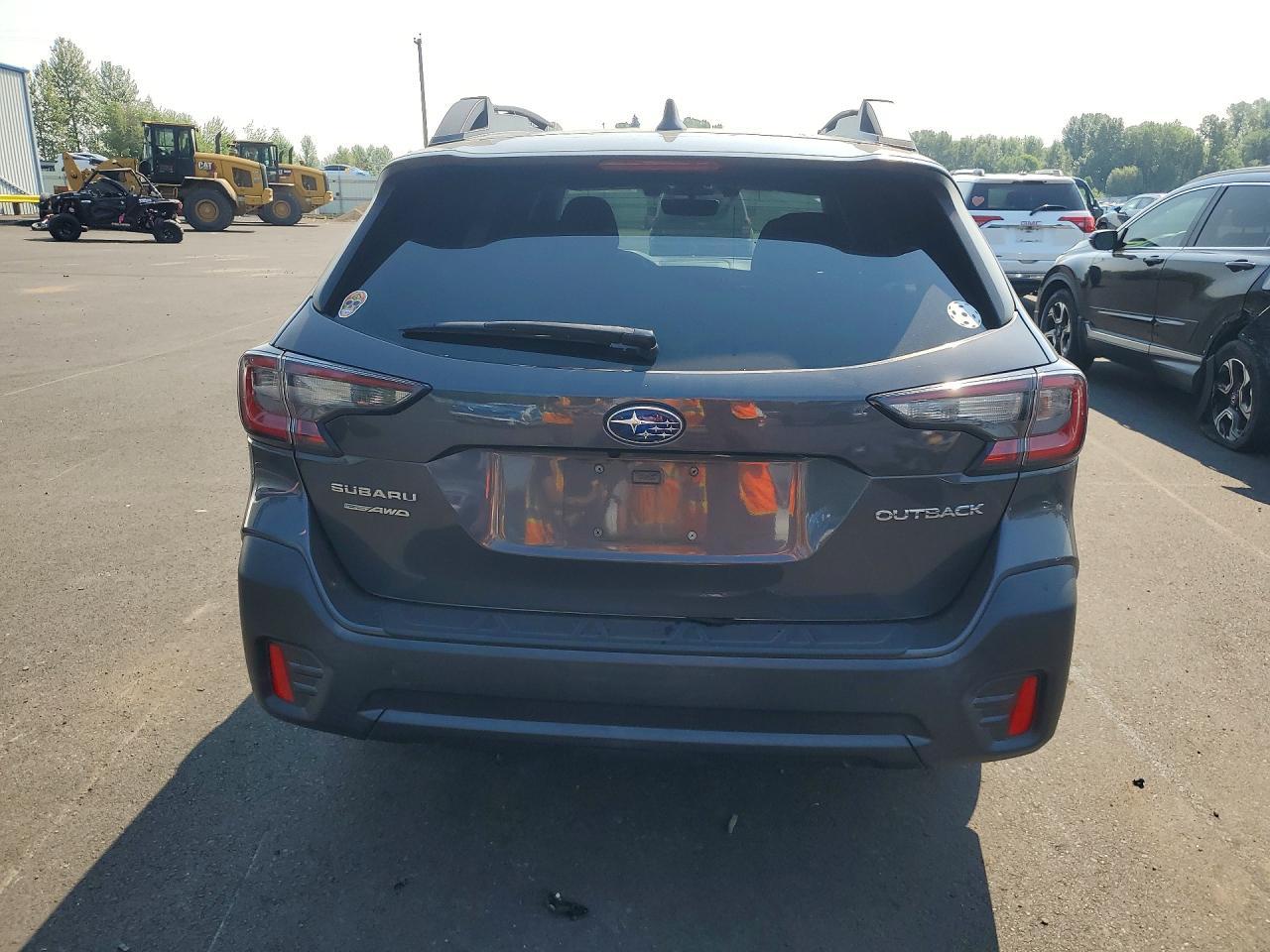 2021 Subaru Outback Premium - Image 6