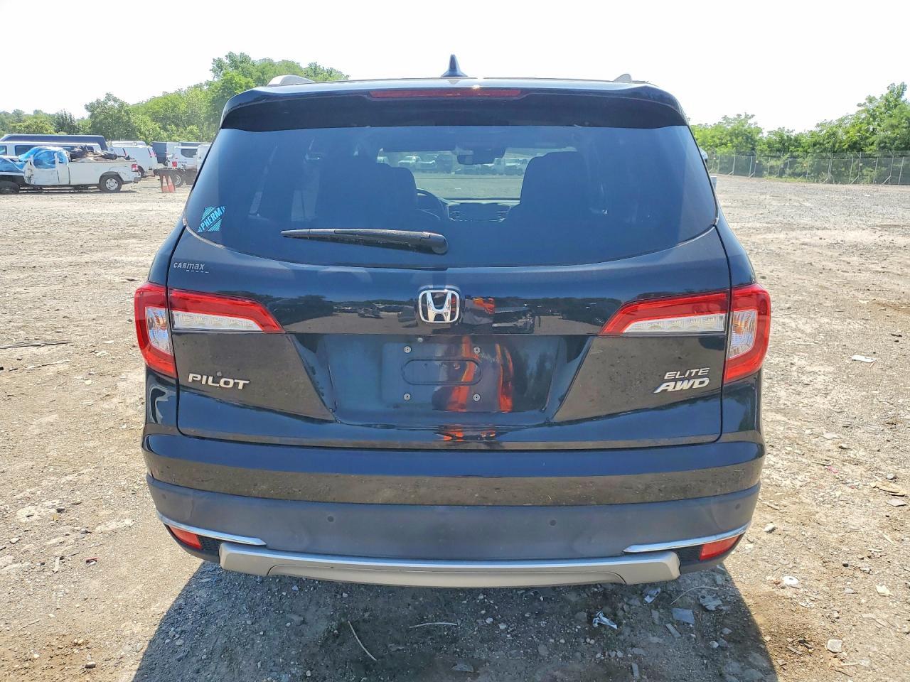 2019 Honda Pilot Elite - Image 6