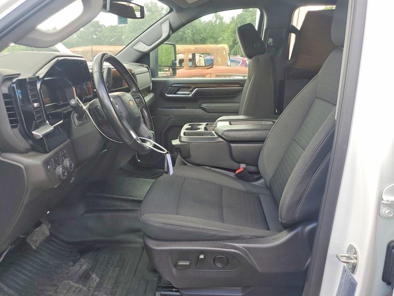 2024 Chevrolet Silverado K3500 Lt - Image 7