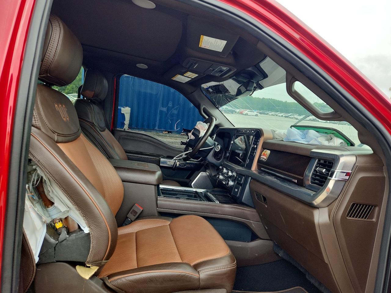 2024 Ford F250 Super Duty - Фото 7