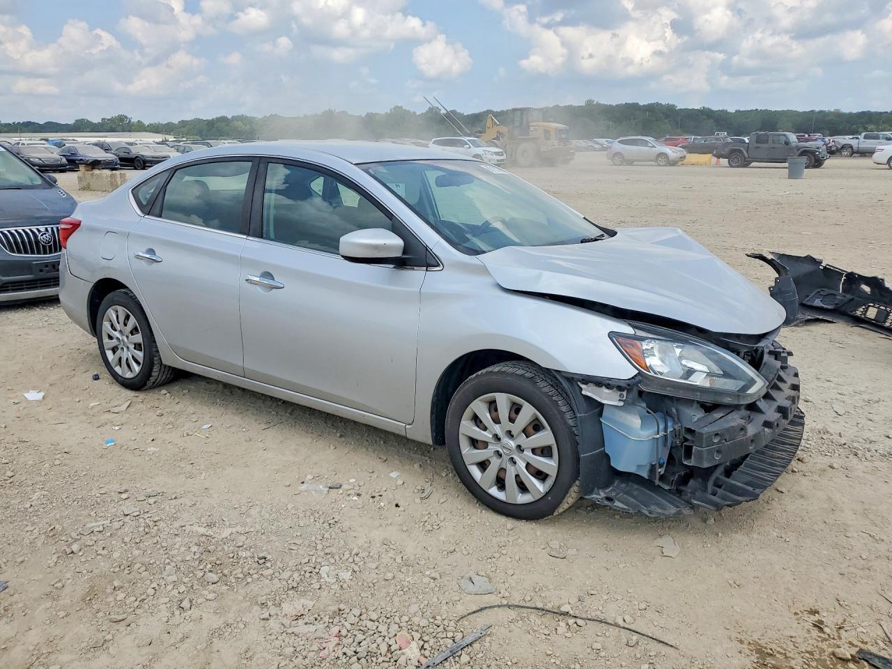2018 Nissan Sentra S - Фото 4