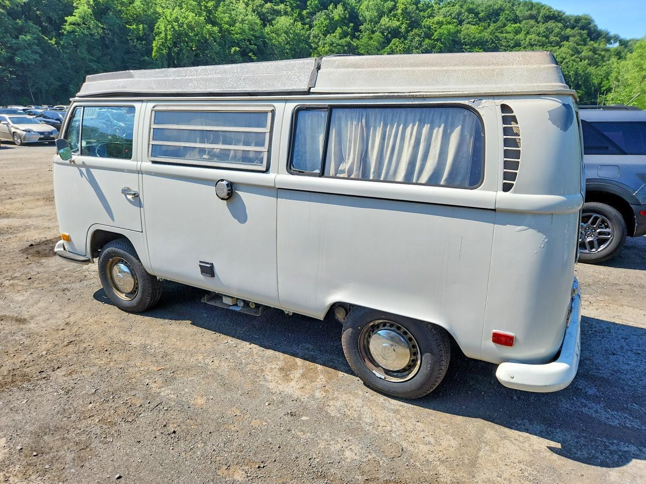 1970 Volkswagen Transporter - Image 2