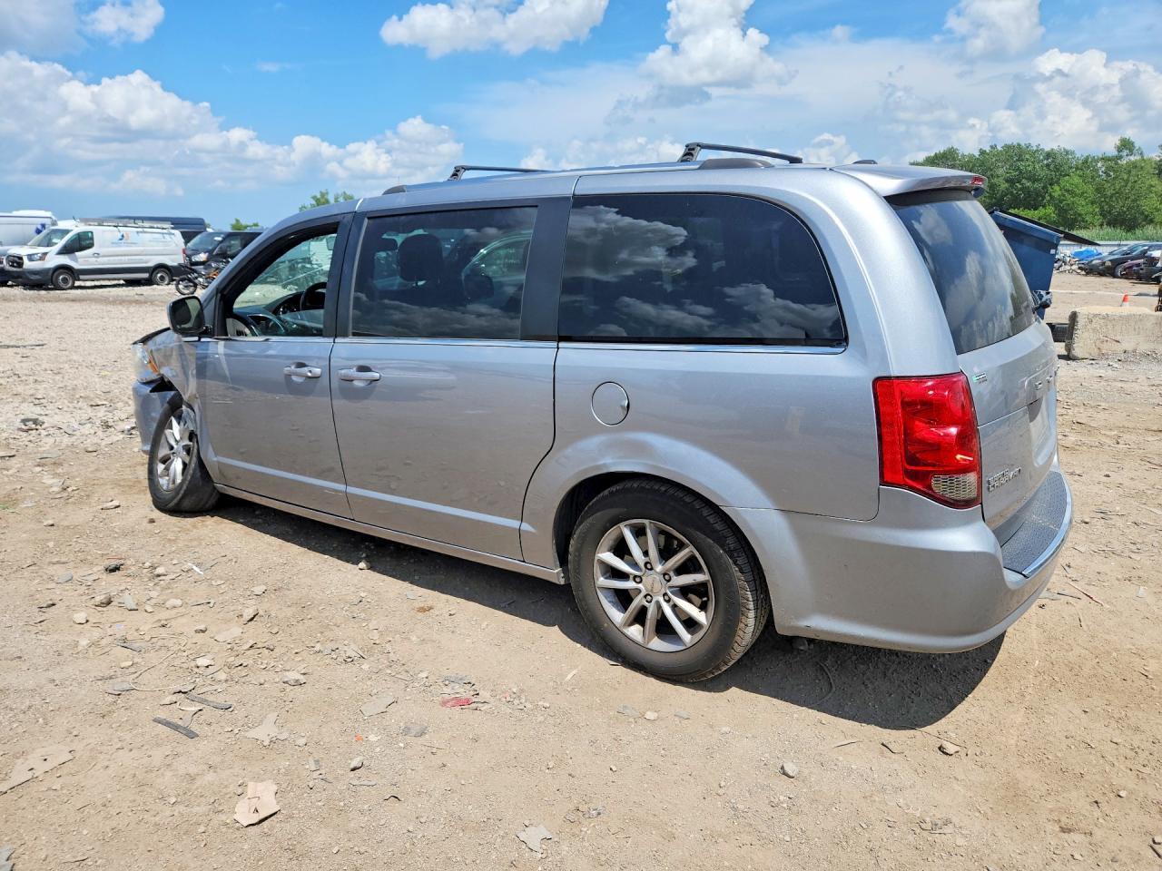 2018 Dodge Grand Caravan Sxt - Фото 2