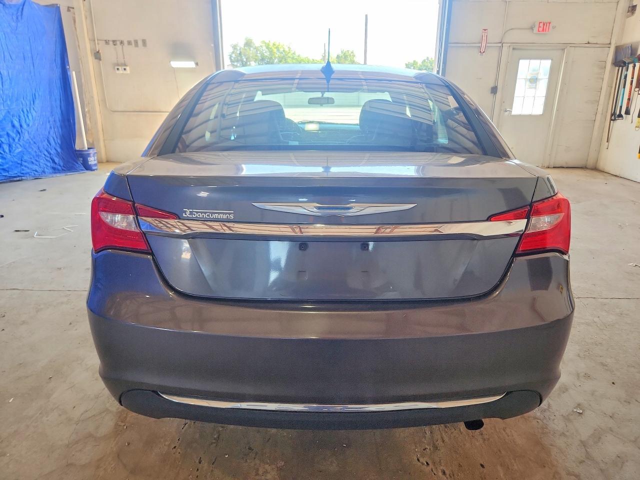 2014 Chrysler 200 Lx - Фото 6