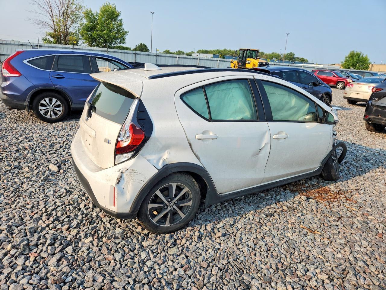 2018 Toyota Prius C Two - Фото 3