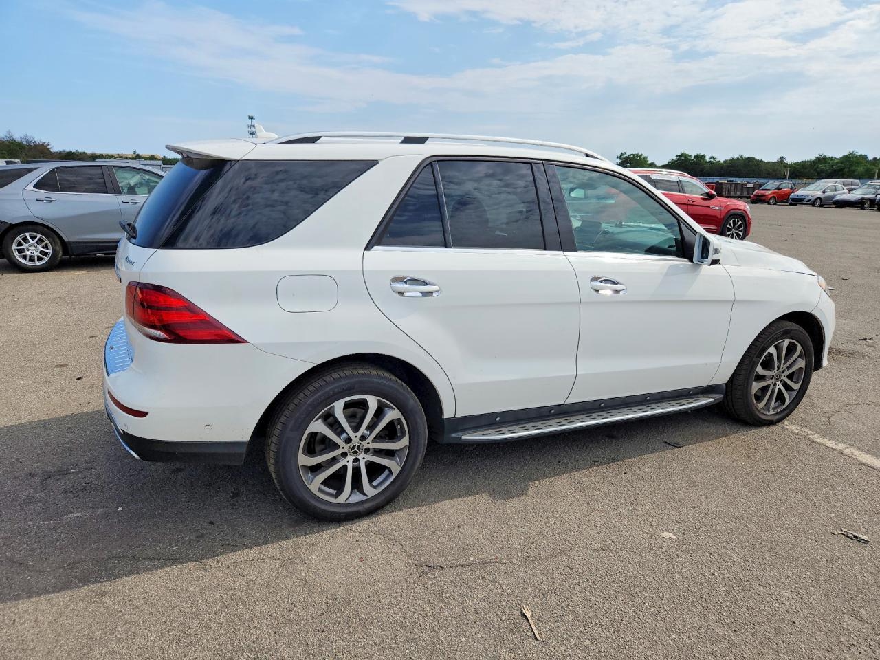 2017 Mercedes-Benz Gle 350 4Matic - Фото 3