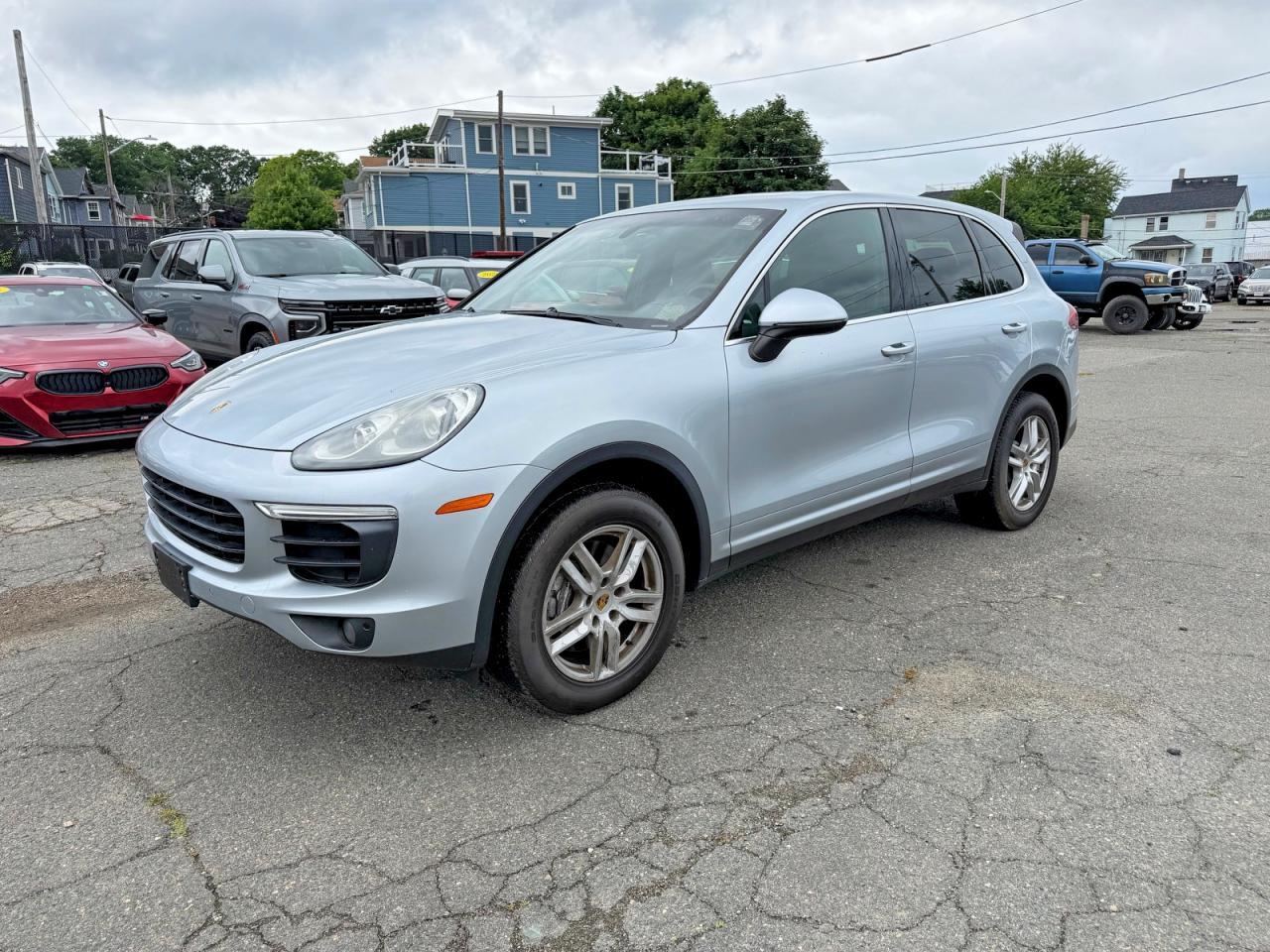 2016 Porsche Cayenne - Image 2