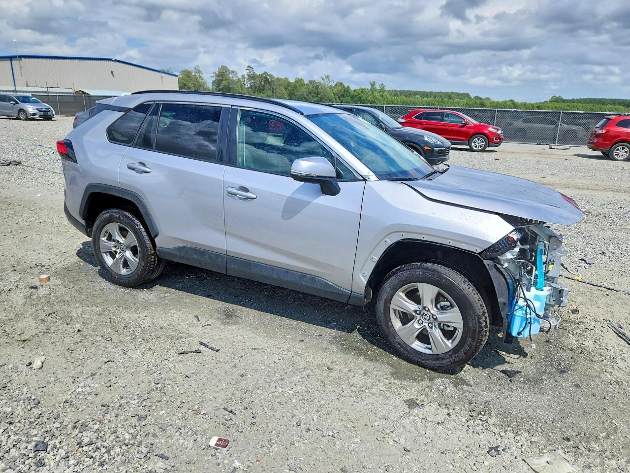 2024 Toyota Rav4 Xle - Фото 4