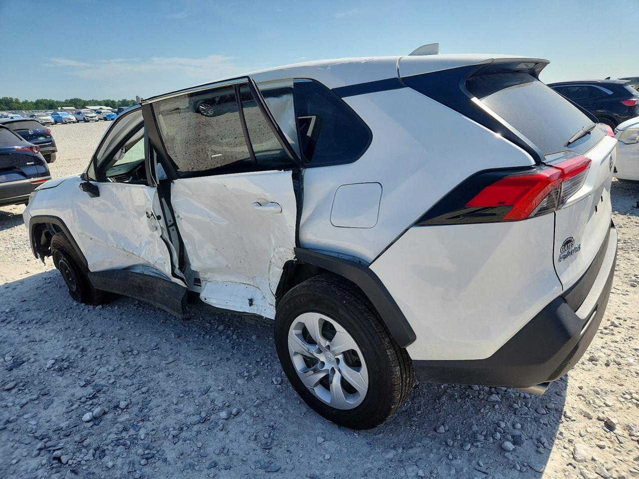 2024 Toyota Rav4 Le - Фото 2