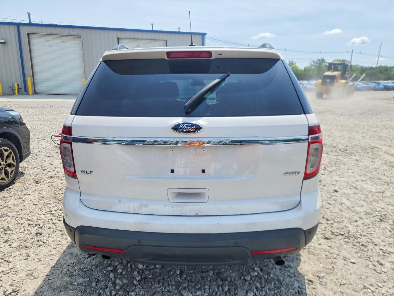 2012 Ford Explorer Xlt - Image 6