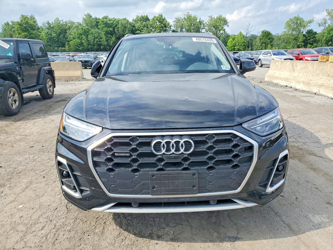 2025 Audi Q5 Premium Plus 45 - Image 5