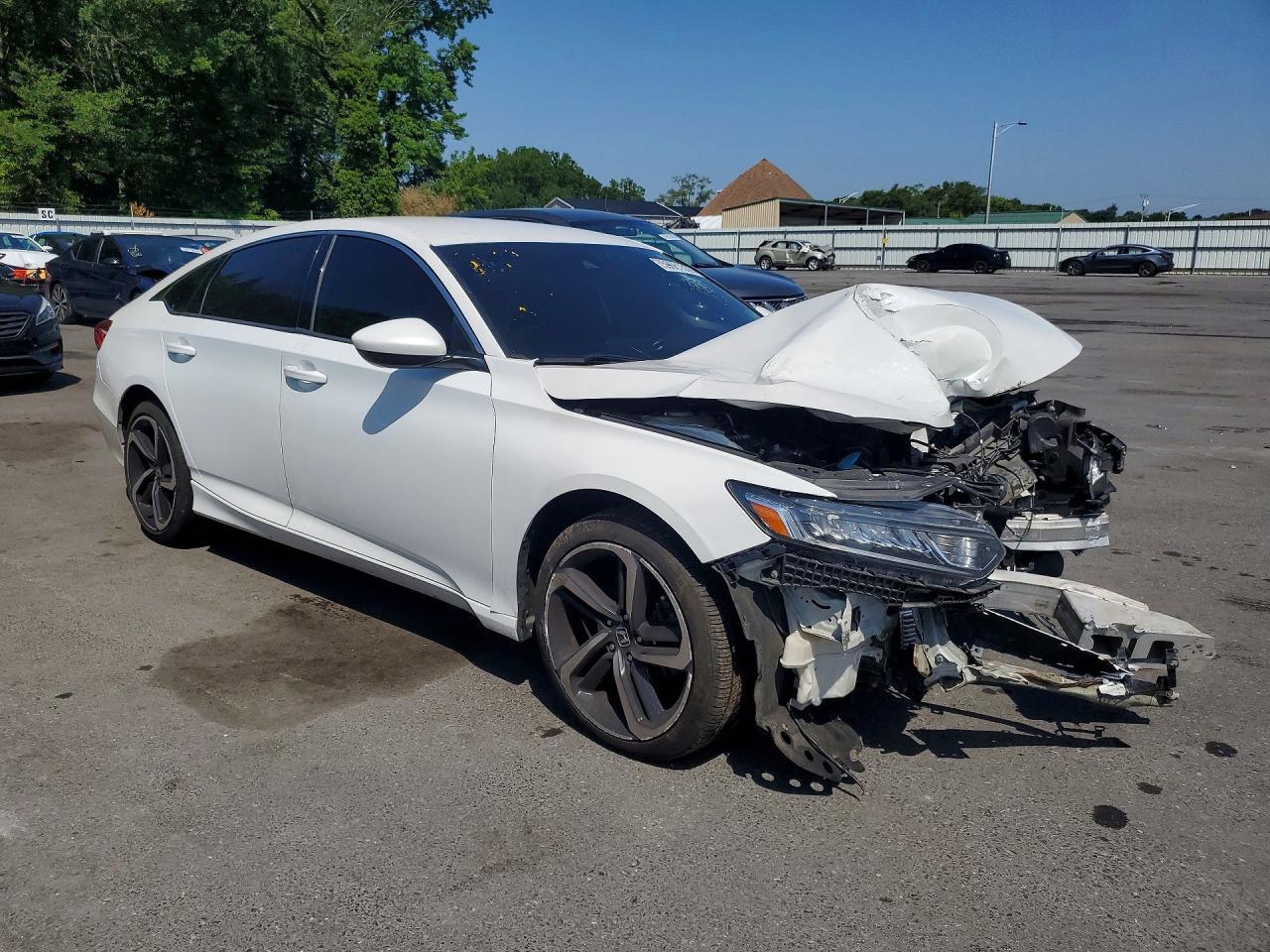 2019 Honda Accord Sport - Image 4