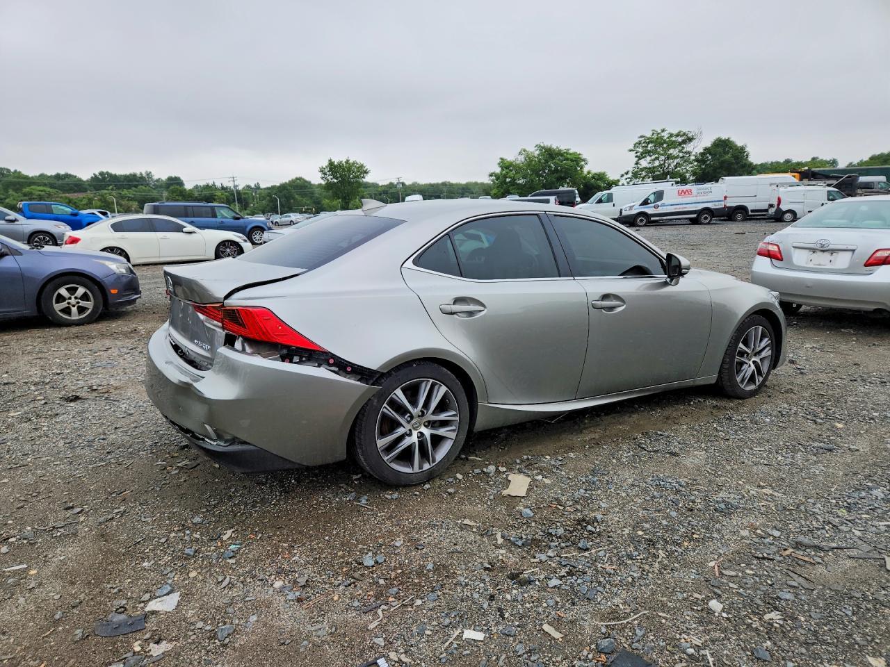 2020 Lexus Is 300 - Фото 3