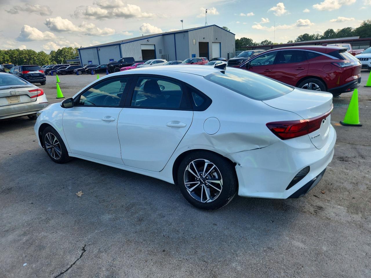 2024 Kia Forte Lxs - Image 2