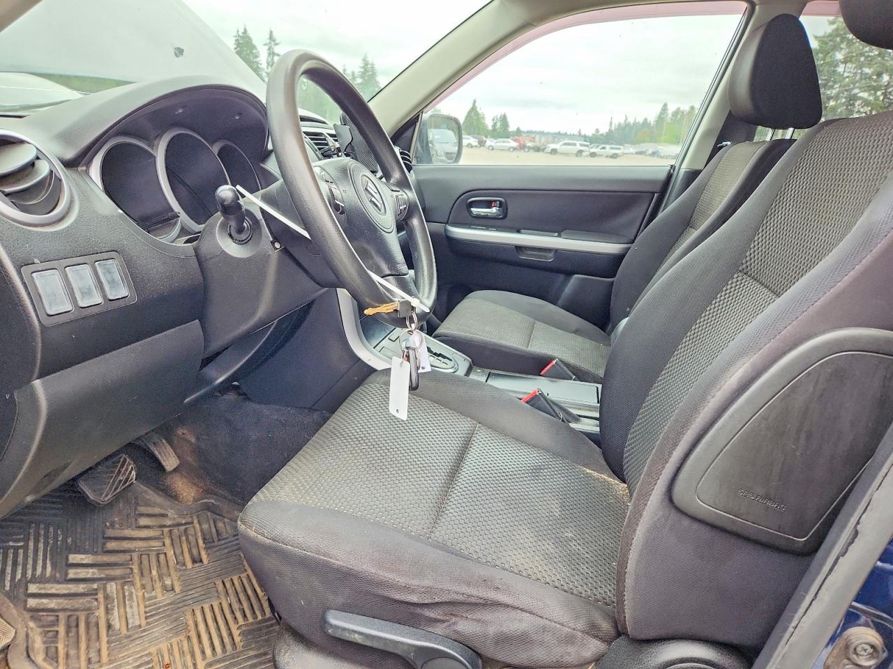 2010 Suzuki Grand Vitara Premium - Image 7