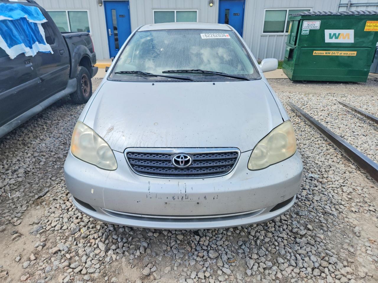 2005 Toyota Corolla Le - Image 5