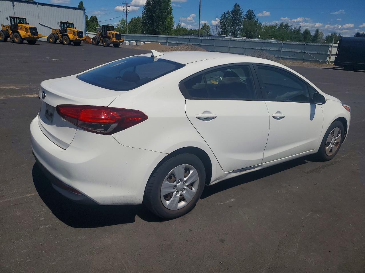 2018 Kia Forte Lx - Image 3