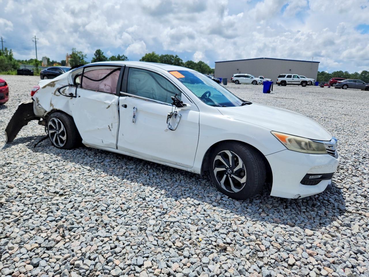 2016 Honda Accord Ex - Image 4