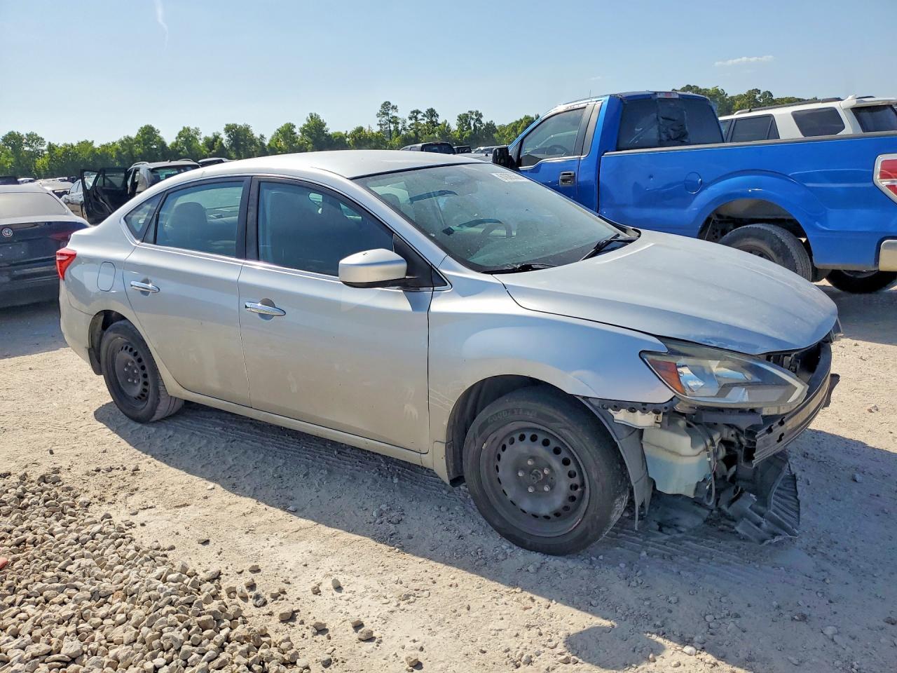 2017 Nissan Sentra S - Image 4